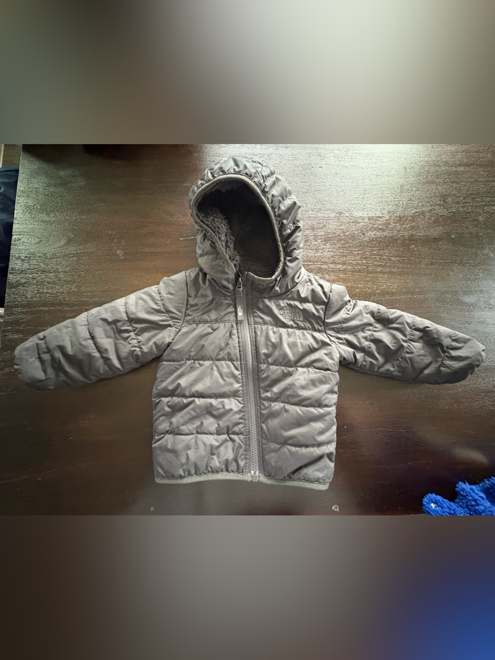 The North Face Kids Hooded Puffer Jacket in Gray